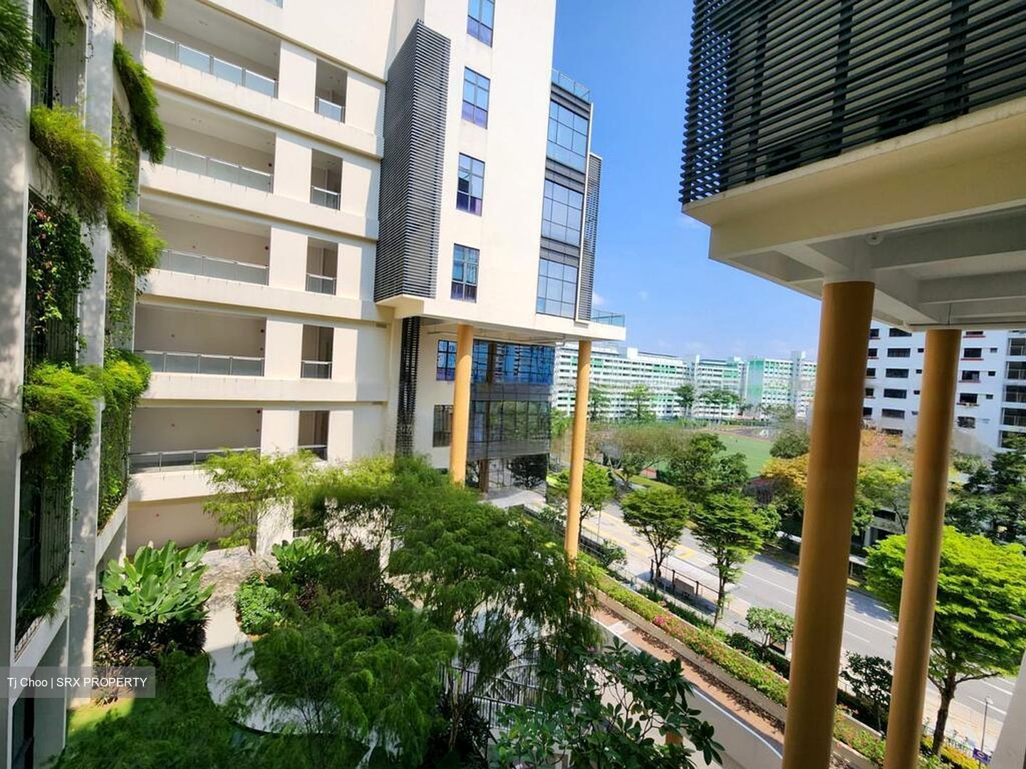 A'posh Bizhub (D27), Factory #474862981